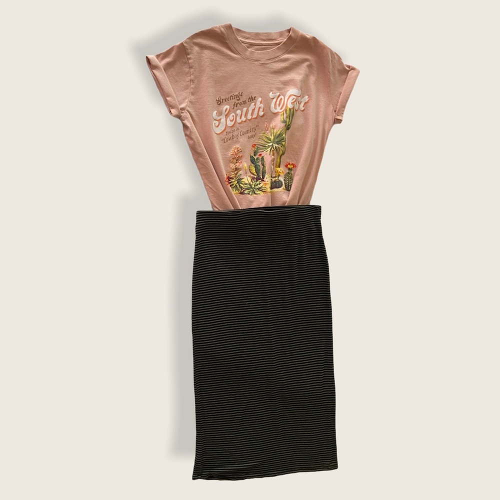Cotton on, south west, cactus t-shirt. Color coral